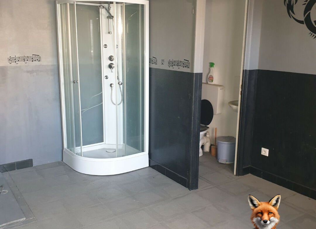 1751894724_VM1832_3_original