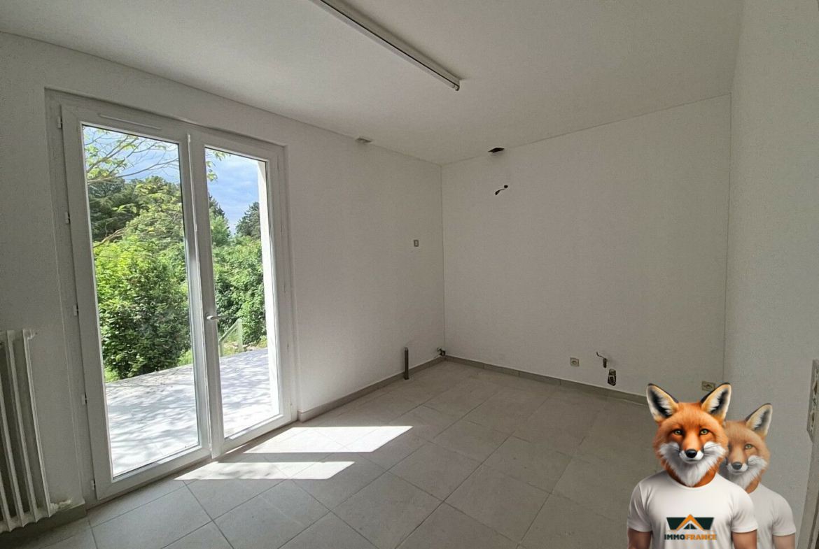 1751894886_VM2120_17_original