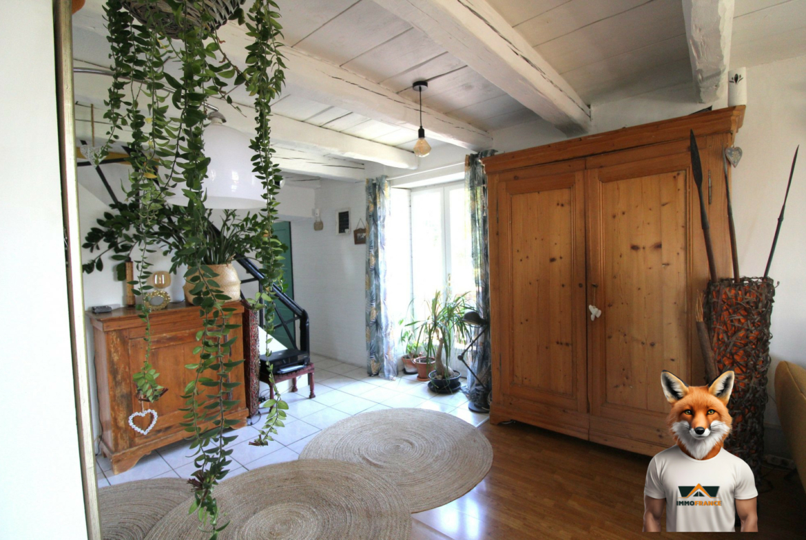 1761035745_VM2216_5_original