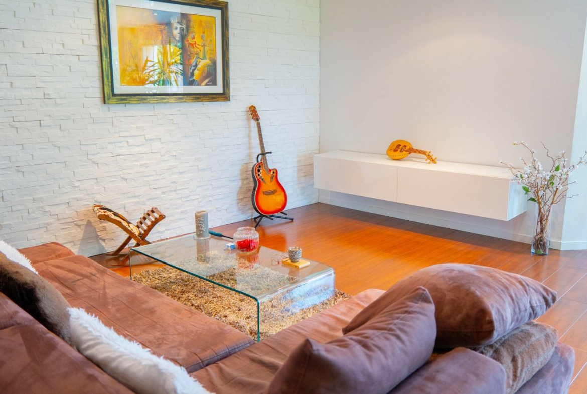 1761987084_VA3730_17_original