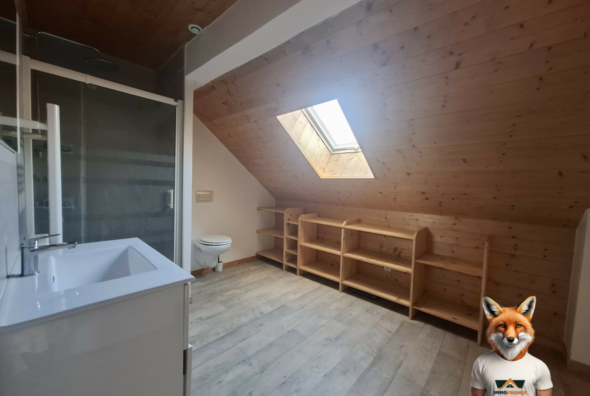 1763571529_VM2104_18_original