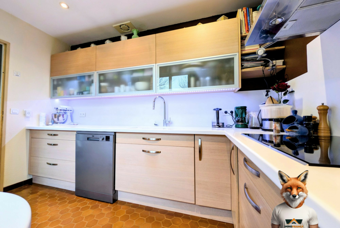 1765280885_VM2432_2_original