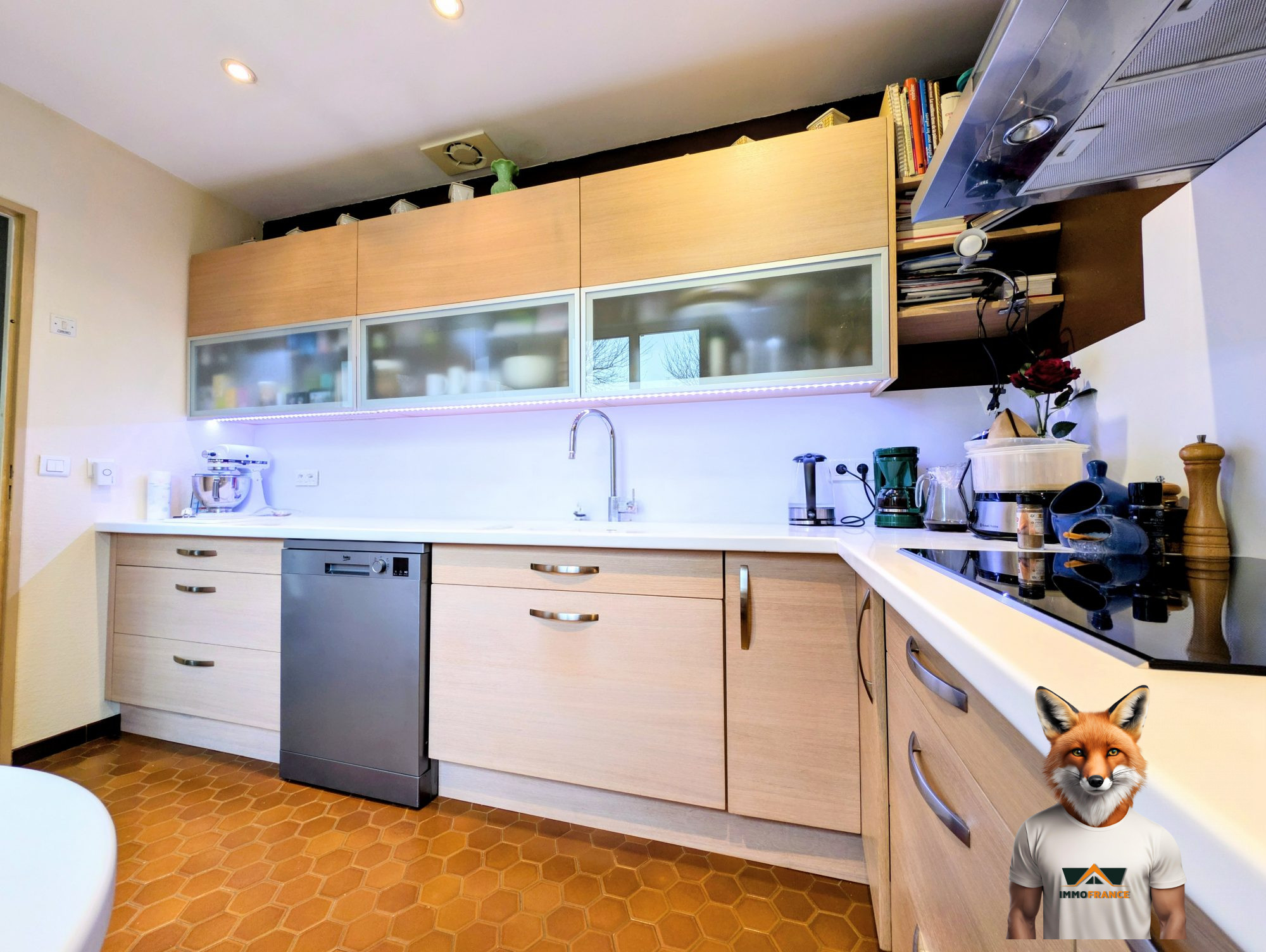 1765280885_VM2432_2_original