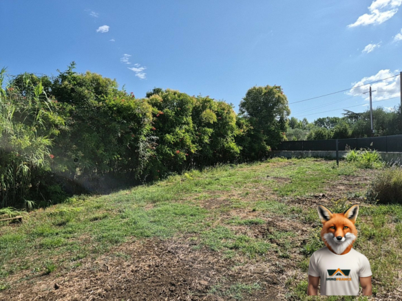 Joli terrain à viabiliser de 1063m2