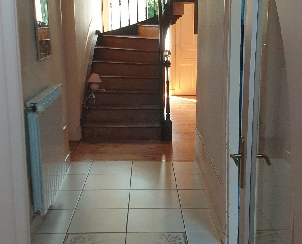 1757600235_VM2118_3_original