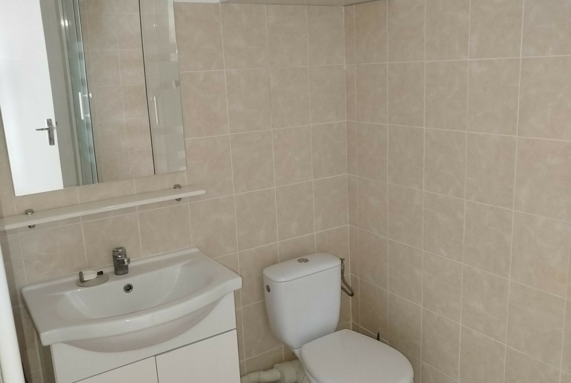 1758016479_LA3751_6_original