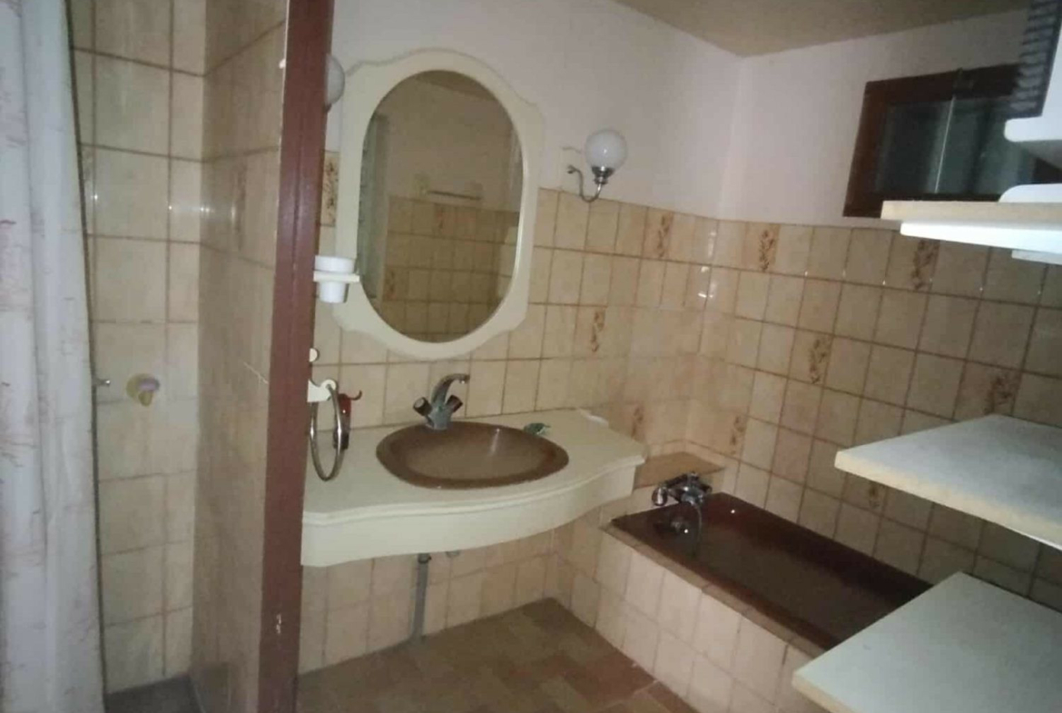 1759844035_VM2106_7_original