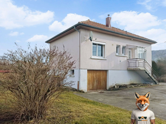 Maison individuelle 2 chambres sur sous-sol fraichement rénovée en 2025, prête à habiter – Terrain plat clôturé 700 m² – Proche RN57 AXE BESANCON – MORTEAU