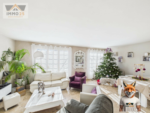 MAISON FAMILLIALE AVEC PISCINE AUX PORTES DE BESANCON