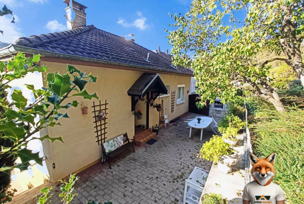 1763016158_VM2381_4_original