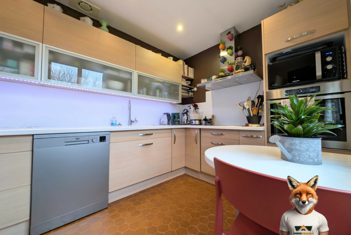 1765280883_VM2432_1_original