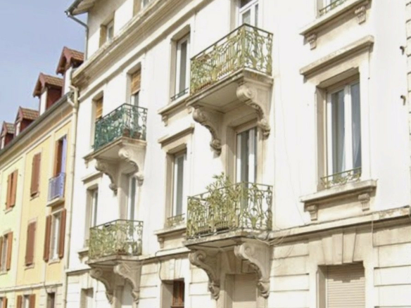 APPARTEMENT T 3 A RENOVER