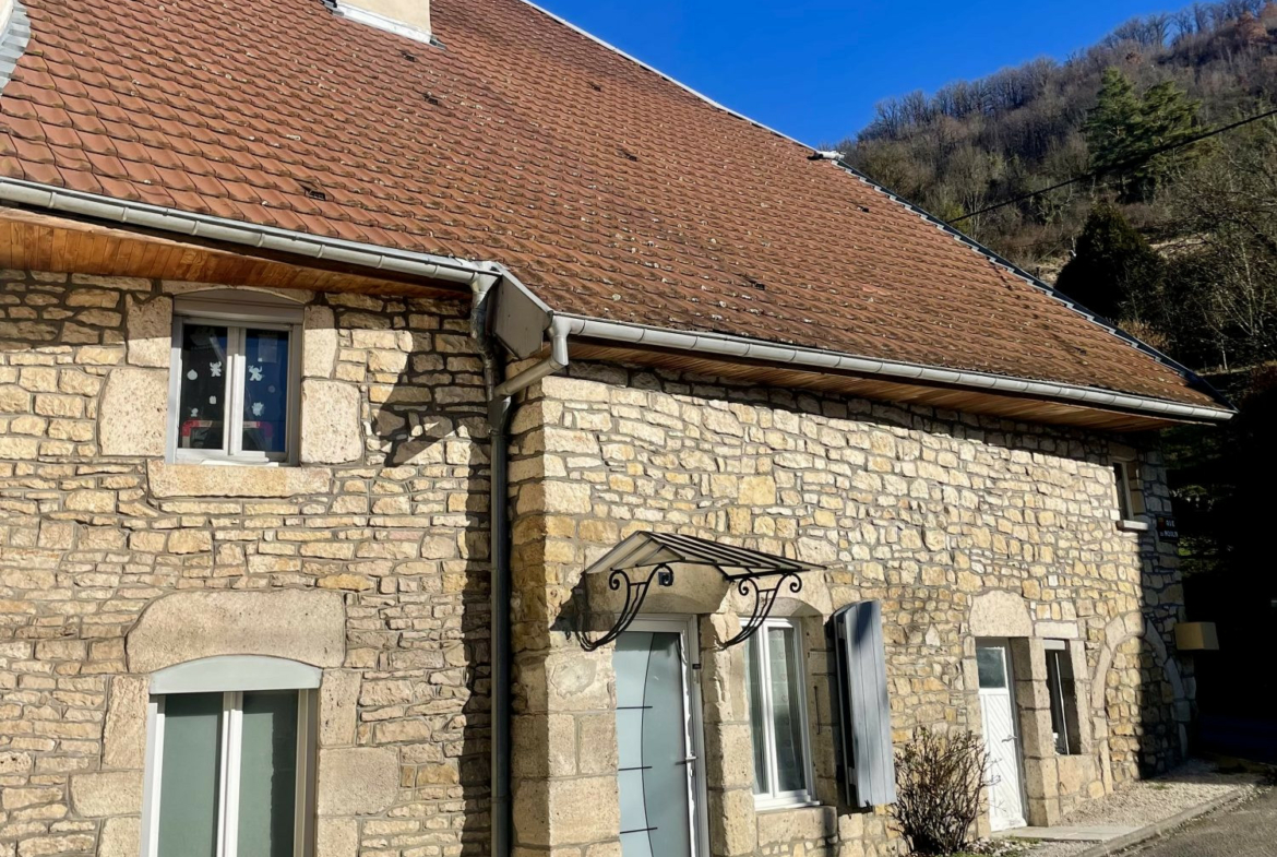 1772121077_VM2508_18_original