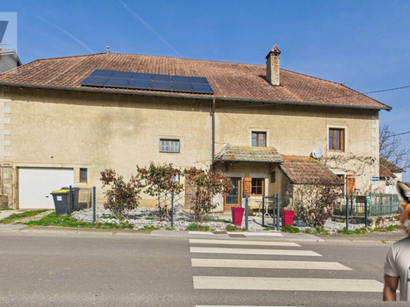 Maison de caractère (à fort potentiel !)