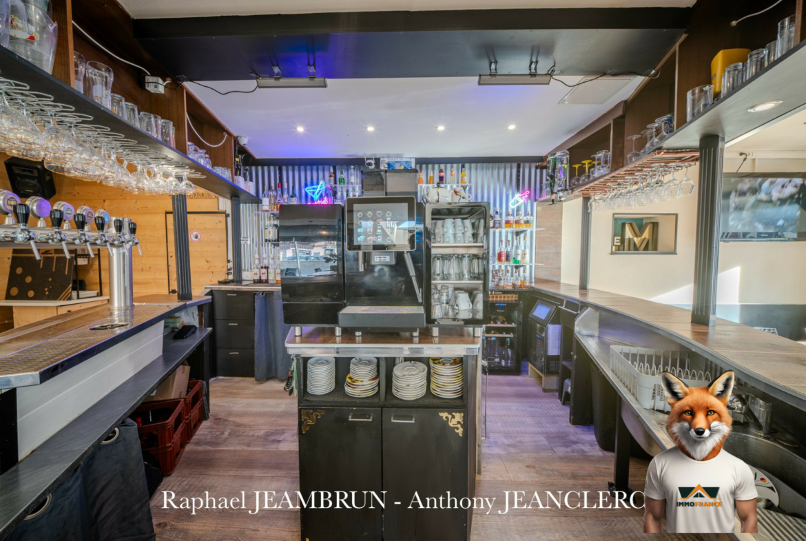 1763388900_VF109_5_original