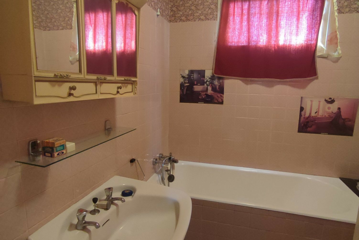 1772135770_VM2554_5_original