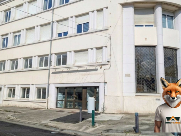 Mur Commerciaux de 137 m² à Besançon