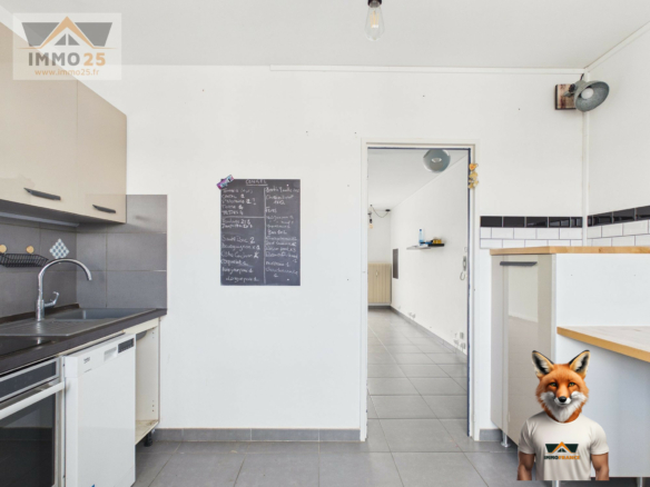 Appartement T3 au 8ème étage avec ascenseur, tram au pied de la résidence