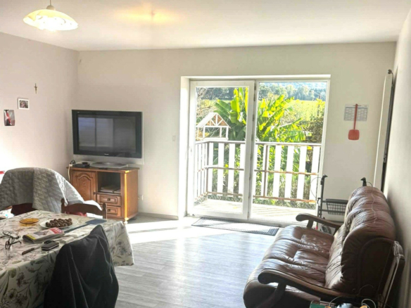 APPARTEMENT T2 loué – 56.21 m² – SCEY-MAISIERES (25290) – TERRASSE + COUR + CAVE