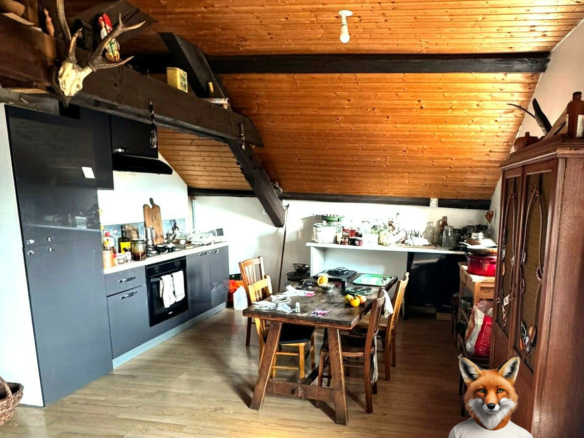 À VENDRE – Appartement T3 – 42.60 m² Loi Carrez / 63.07 m² au sol – SCEY-MAISIÈRES (25290) –