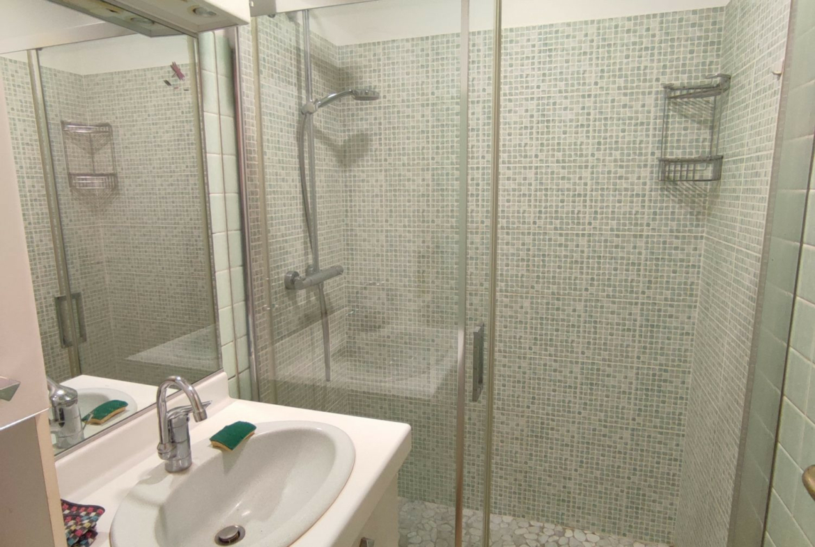 1776930962_VM2637_5_original