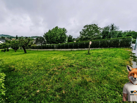 Terrain constructible à Avanne-Aveney