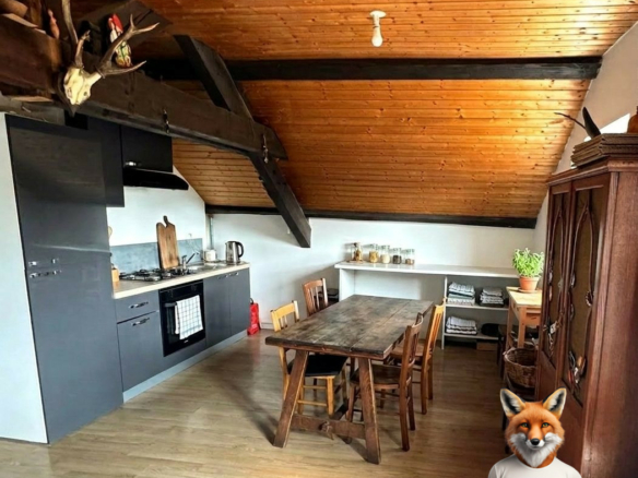 À VENDRE – Appartement T3 loué – 42.60 m² Loi Carrez / 63.07 m² au sol – SCEY-MAISIÈRES (25290) –